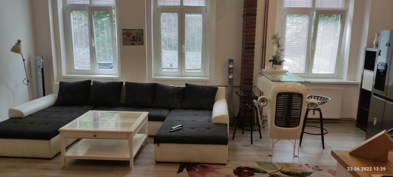 Apartman Karlovy Vary Apartment Exterior photo
